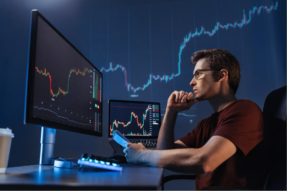 Man trading in a blue background